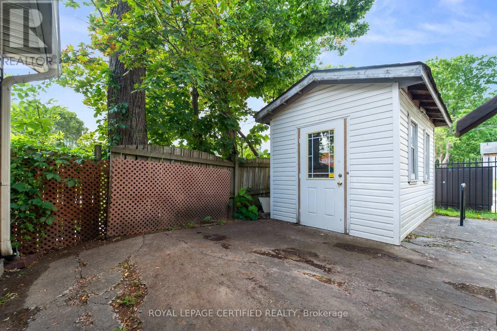 25 Eby Street S, Kitchener, ON
