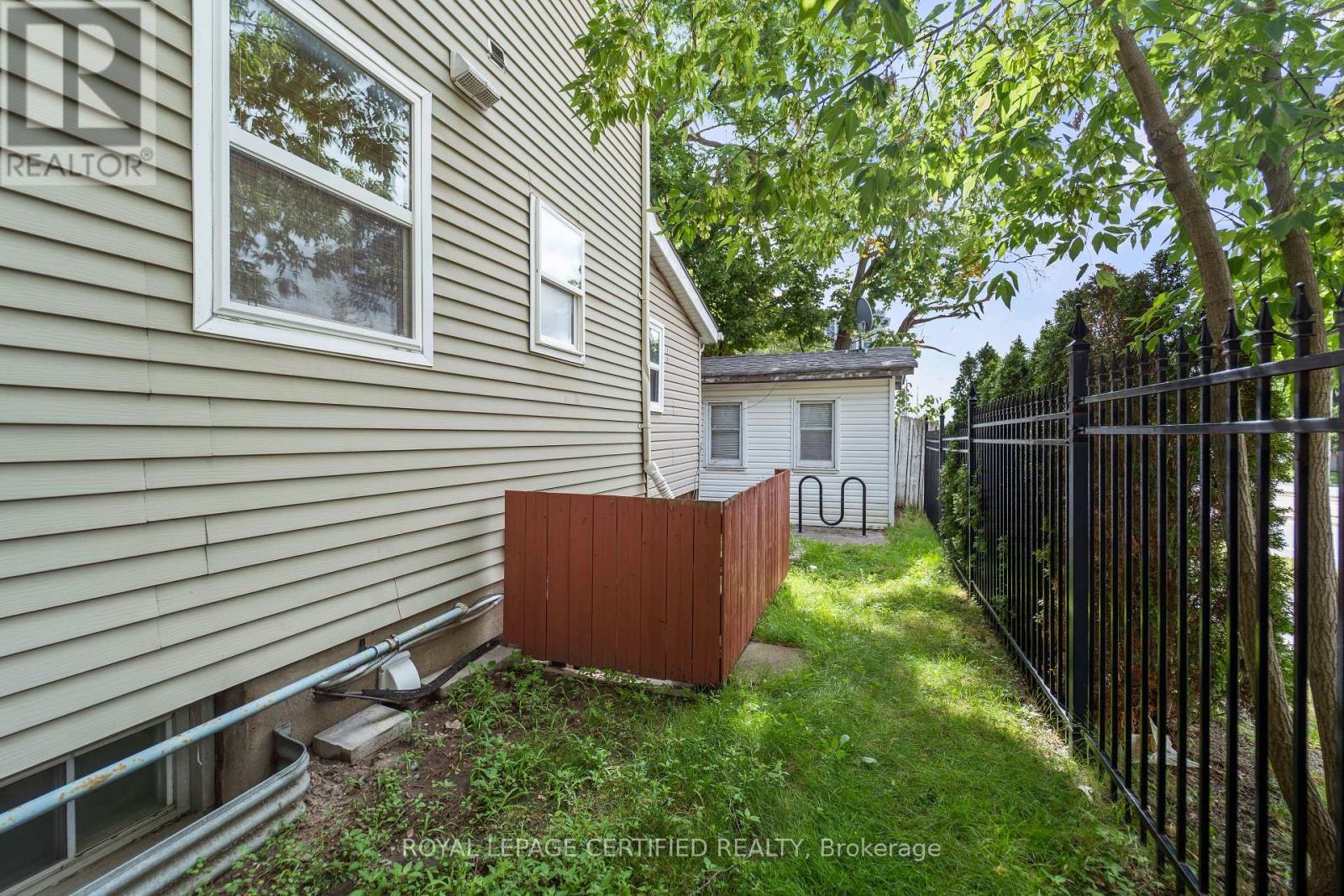 25 Eby Street S, Kitchener, ON
