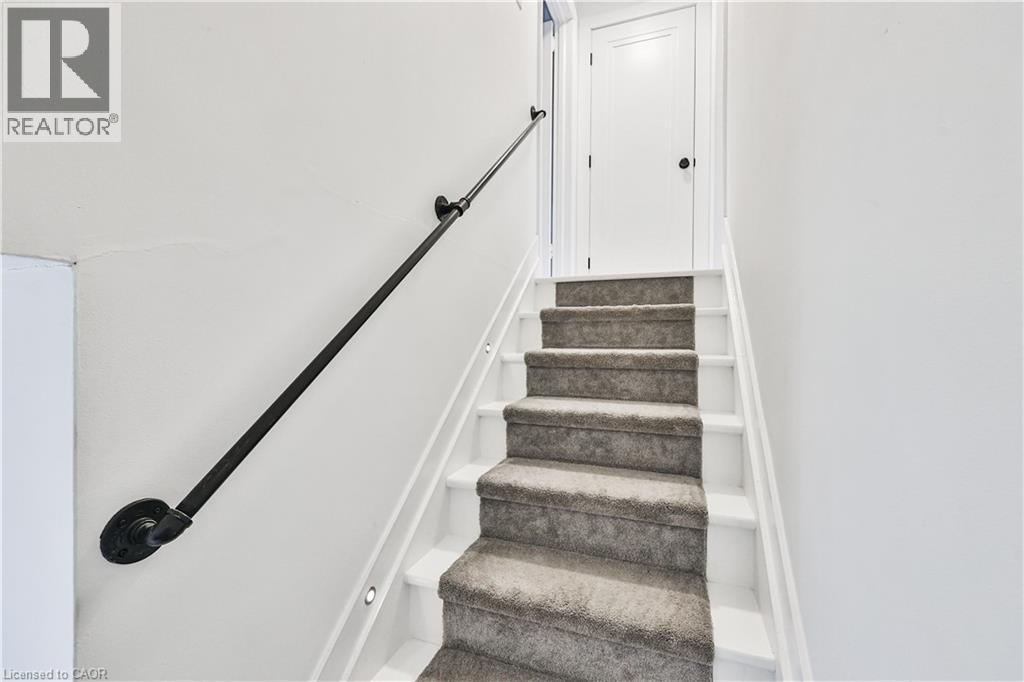 60 Galbraith Drive, Hamilton, ON - Indoor Photo Showing Other Room