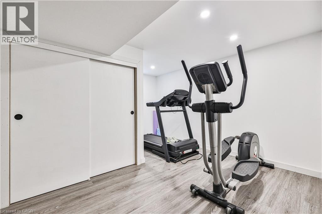60 Galbraith Drive, Hamilton, ON - Indoor Photo Showing Gym Room
