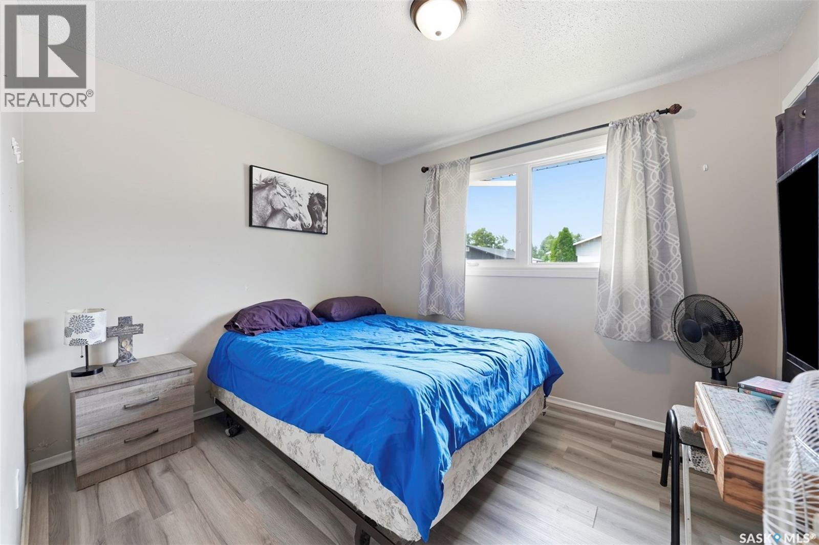 29 Macdowall Crescent, Prince Albert, SK - Indoor Photo Showing Bedroom