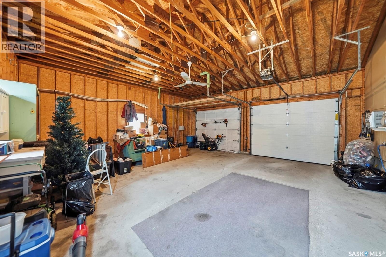 29 Macdowall Crescent, Prince Albert, SK - Indoor Photo Showing Garage