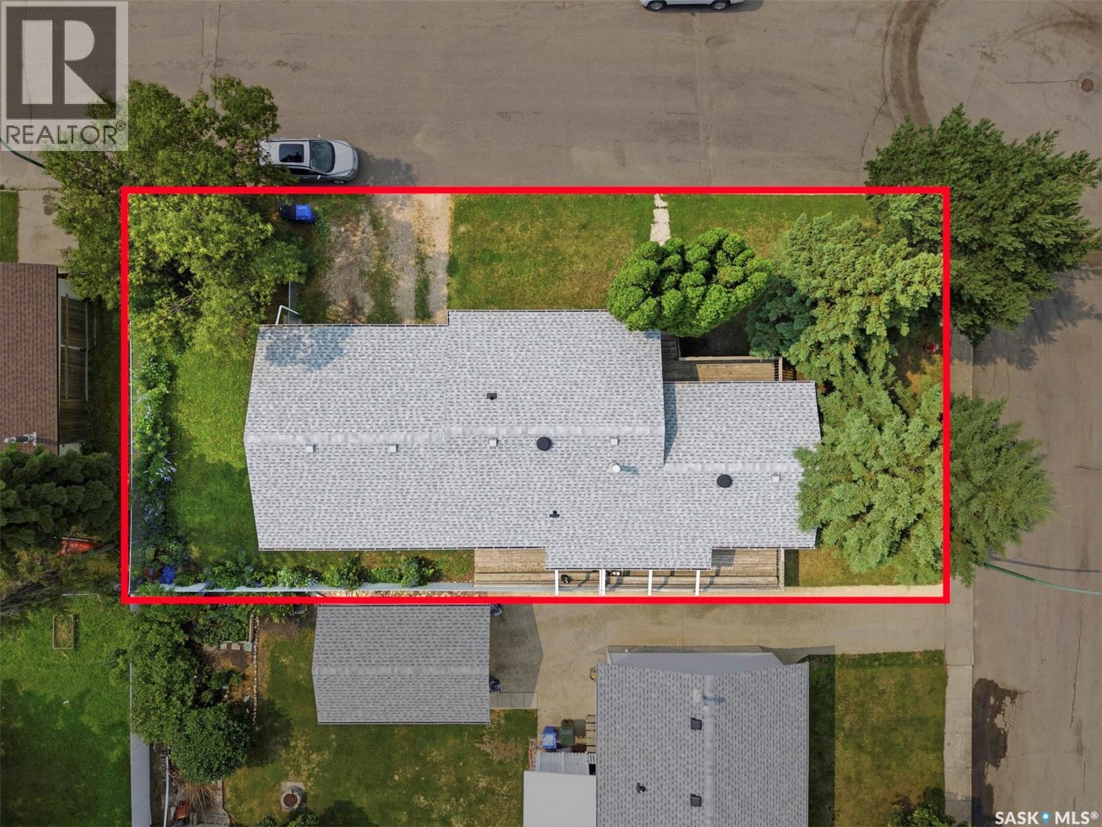 29 Macdowall Crescent, Prince Albert, SK - Outdoor