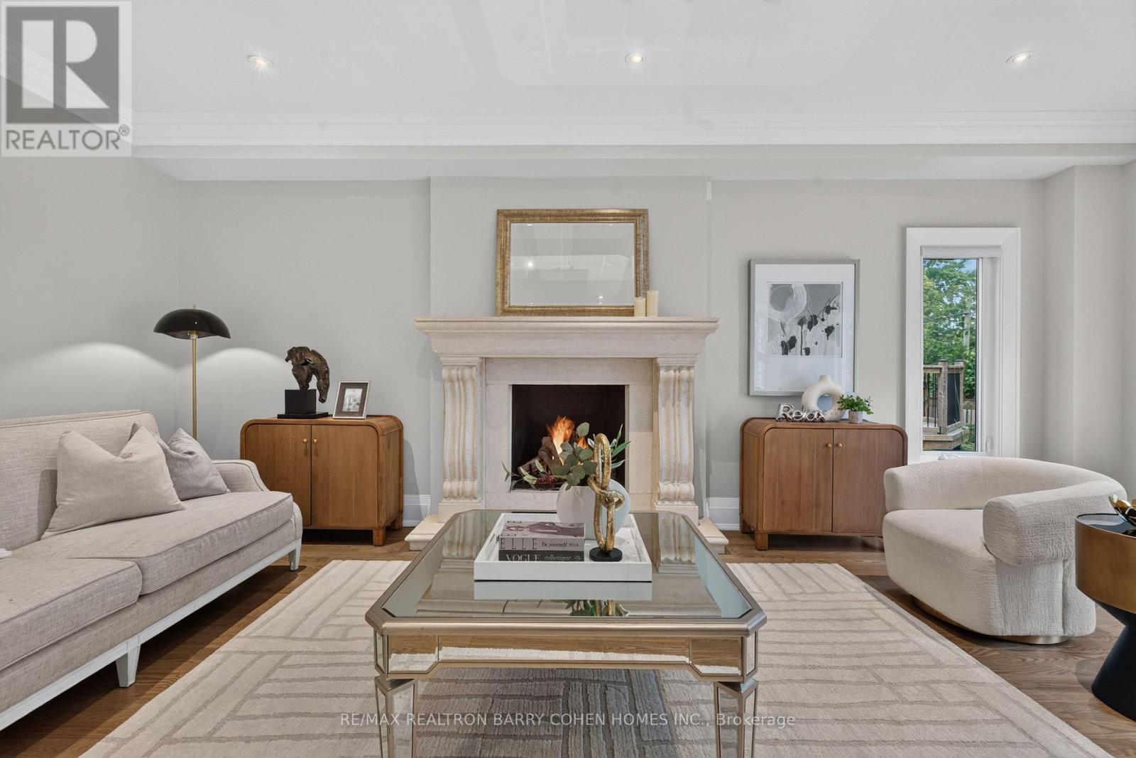 33 Munro Boulevard, Toronto, ON - Indoor Photo Showing Living Room With Fireplace