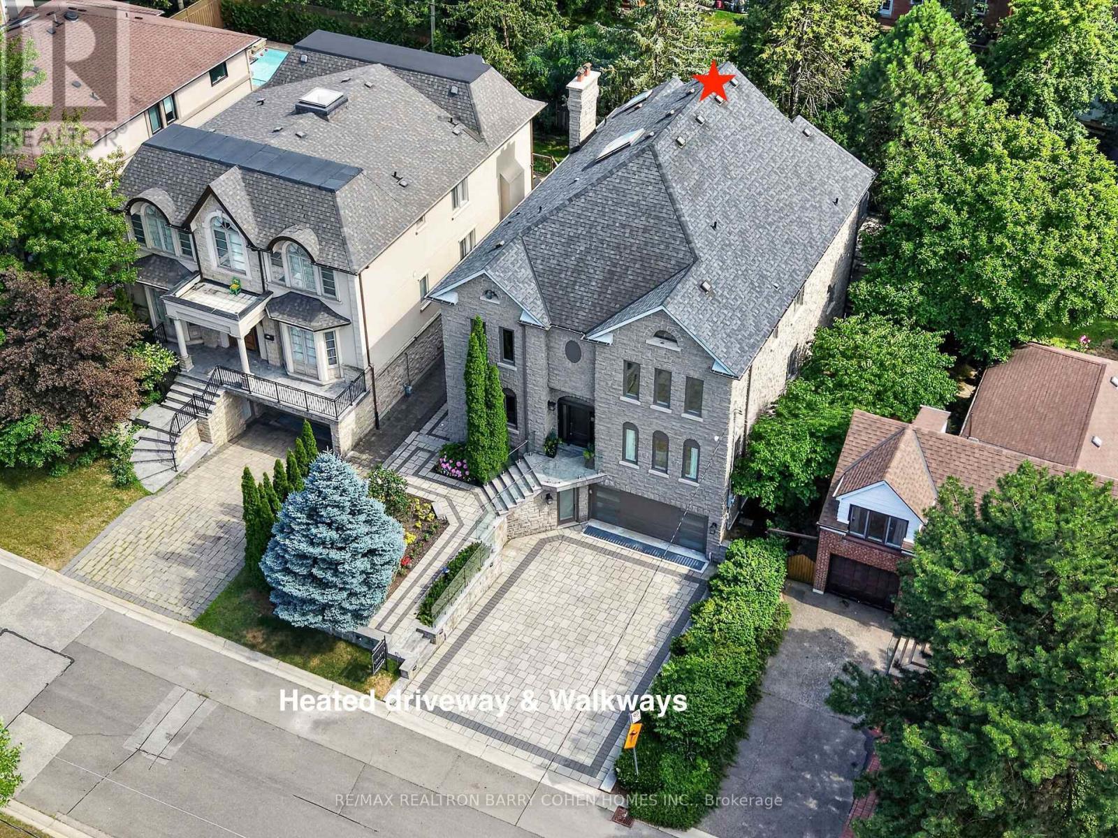 33 Munro Boulevard, Toronto, ON - Outdoor