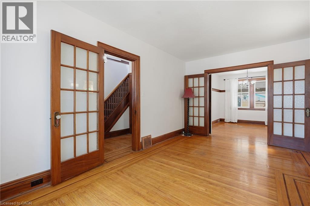 252 Fairfield Avenue, Hamilton, ON - Indoor Photo Showing Other Room