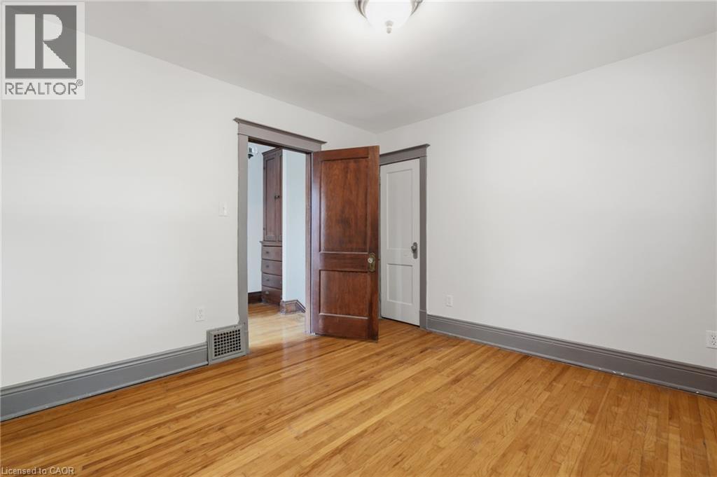 252 Fairfield Avenue, Hamilton, ON - Indoor Photo Showing Other Room