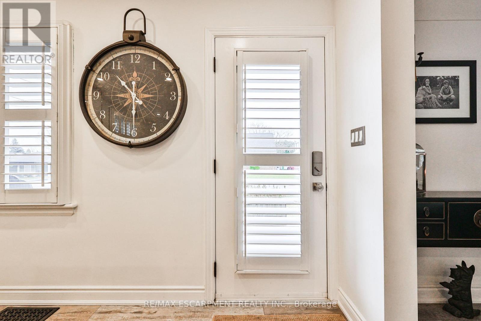 60 Galbraith Drive, Hamilton, ON - Indoor Photo Showing Other Room