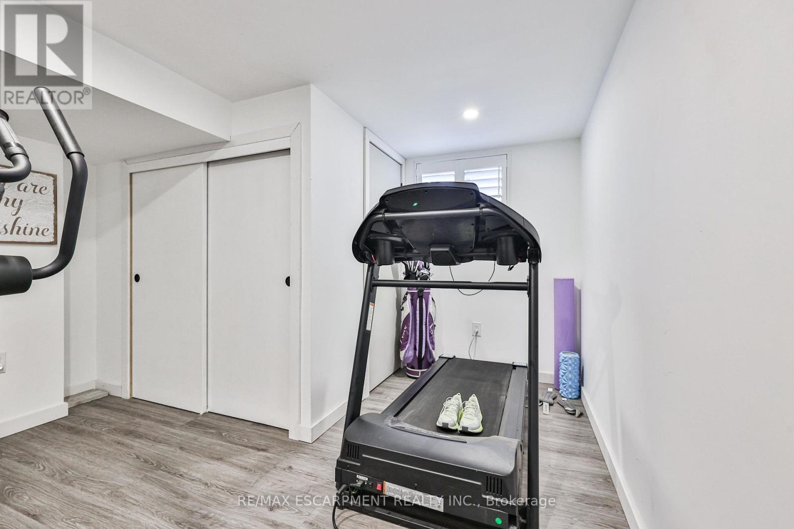 60 Galbraith Drive, Hamilton, ON - Indoor