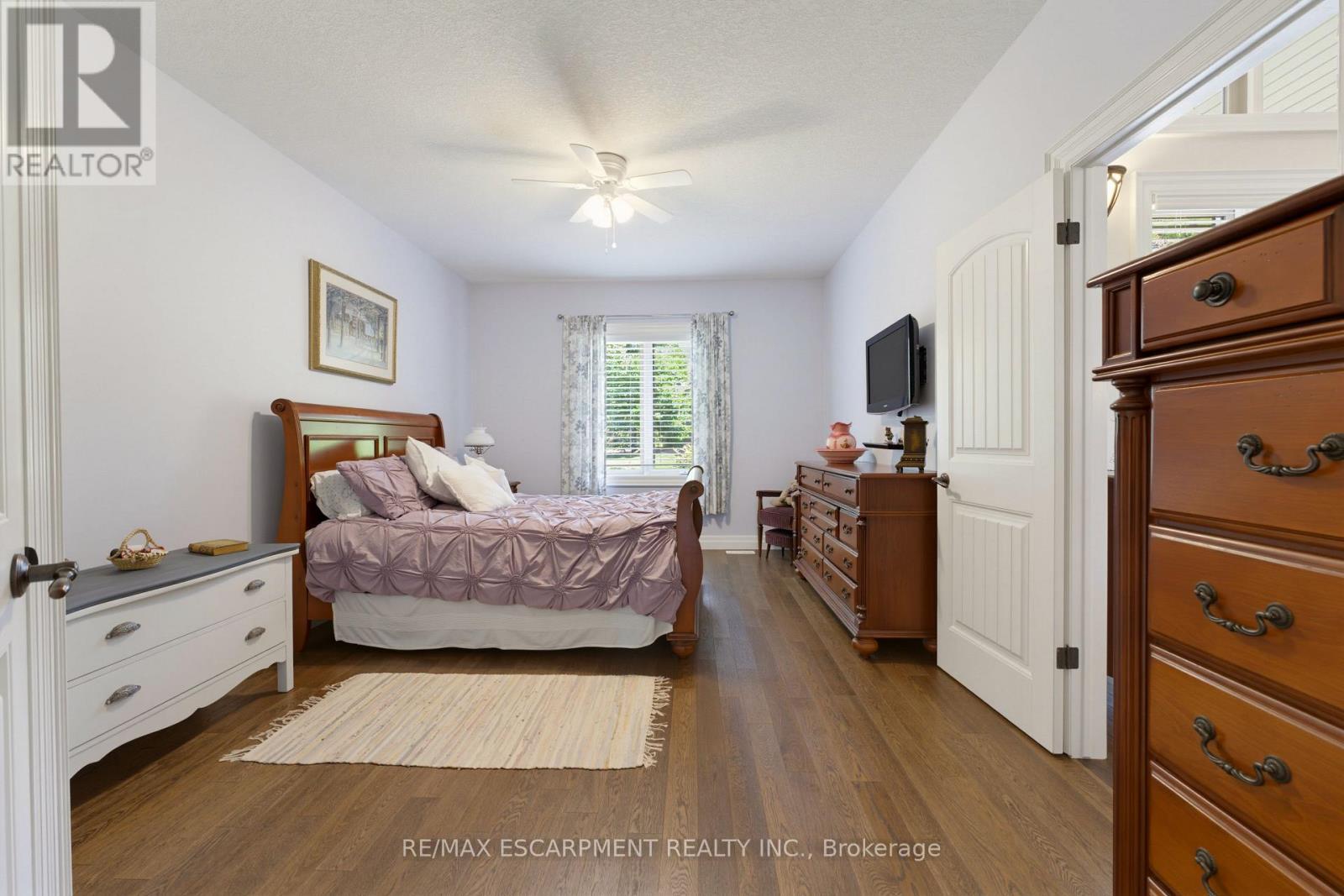 60 Donjon Boulevard, Norfolk, ON - Indoor Photo Showing Bedroom