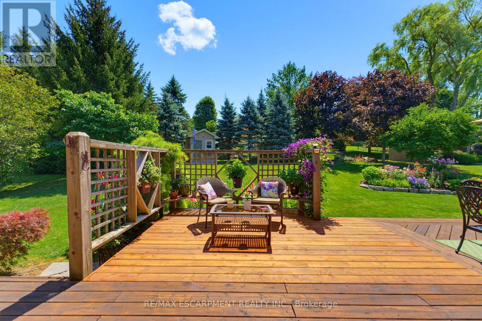 60 Donjon Boulevard, Norfolk, ON - Outdoor With Deck Patio Veranda