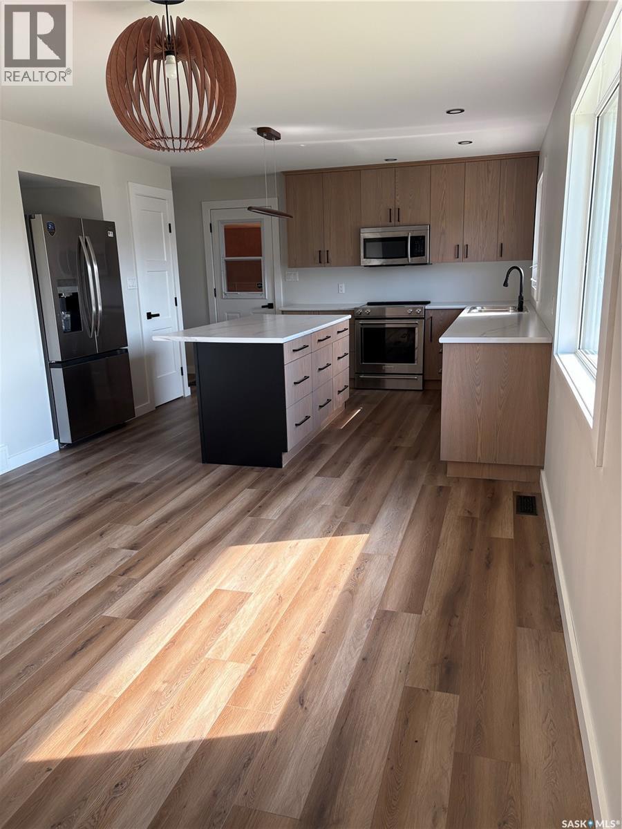 204 Birch Street, Kelvington, SK - Indoor Photo Showing Kitchen
