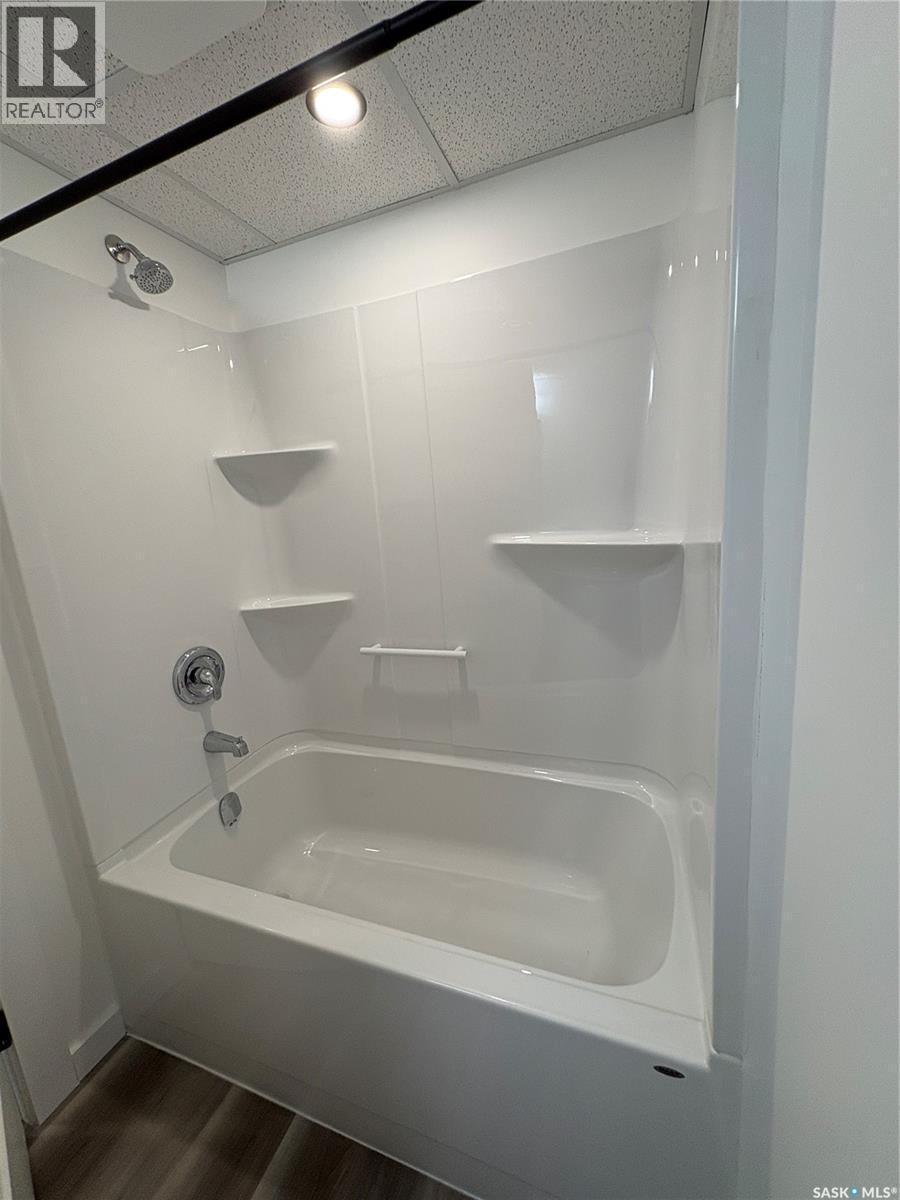 204 Birch Street, Kelvington, SK - Indoor Photo Showing Bathroom
