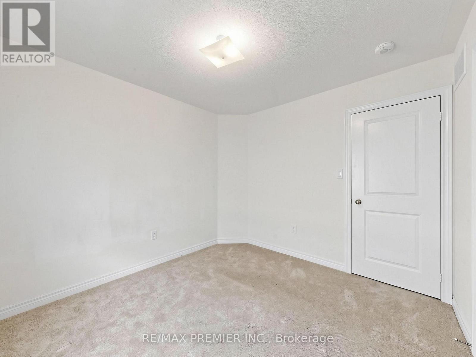 380 Leanne Lane, Shelburne, ON - Indoor Photo Showing Other Room