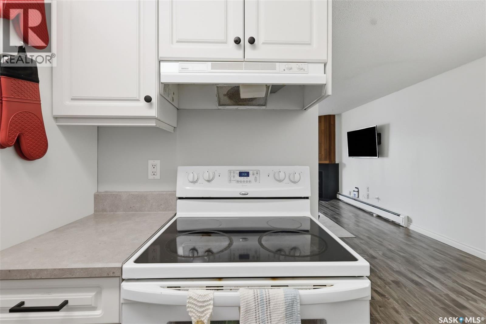 717 310 Stillwater Drive, Saskatoon, SK - Indoor