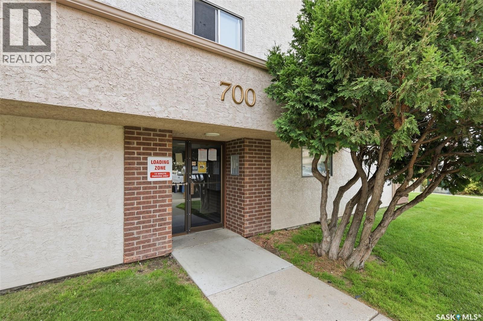 717 310 Stillwater Drive, Saskatoon, SK - Outdoor