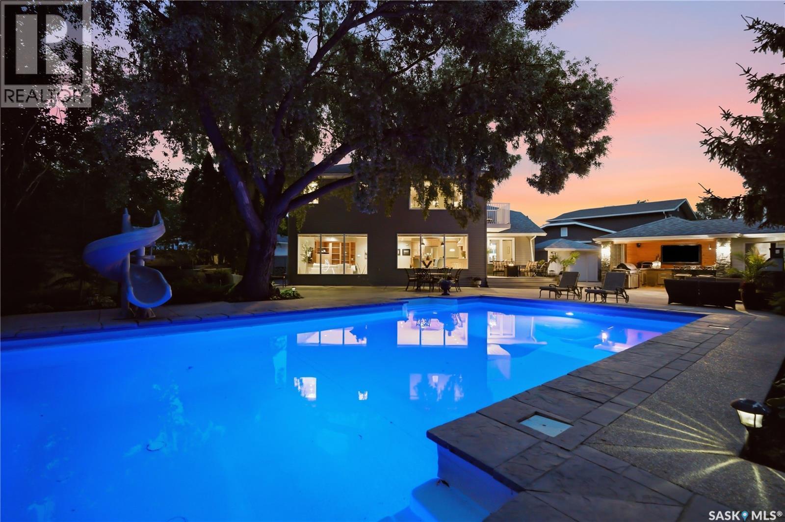 431 Rogers Court, Saskatoon, SK - Outdoor With In Ground Pool With Backyard