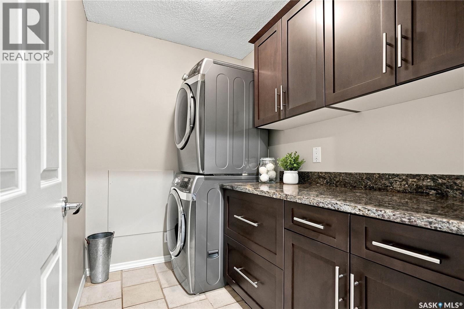 431 Rogers Court, Saskatoon, SK - Indoor Photo Showing Laundry Room
