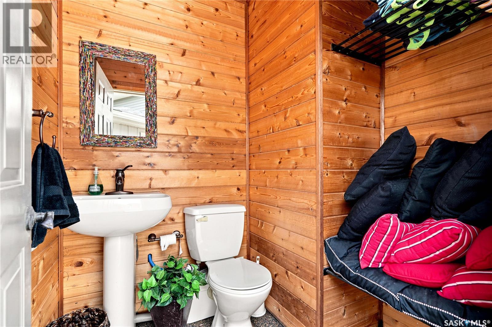 431 Rogers Court, Saskatoon, SK - Indoor Photo Showing Bathroom