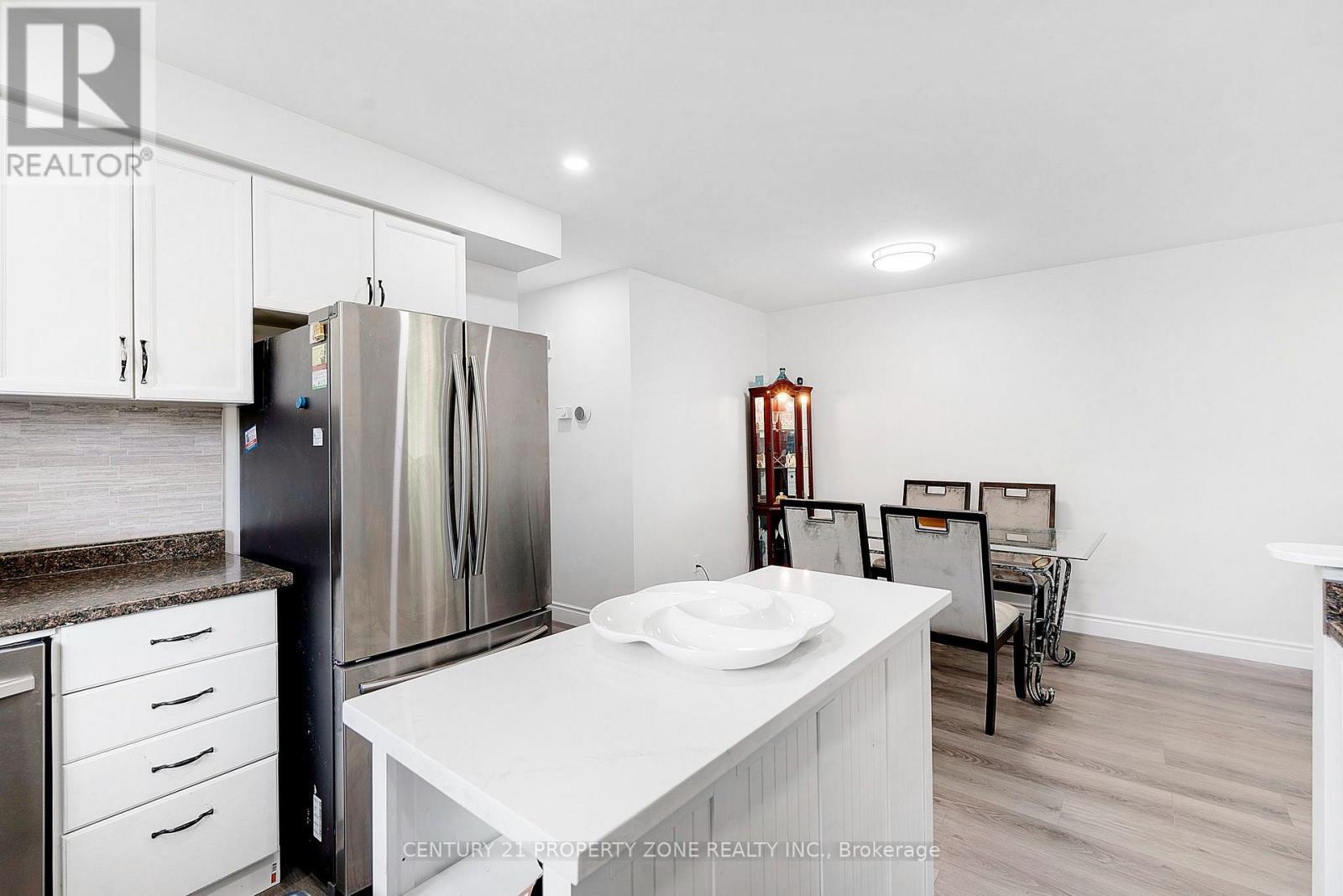 137 Nickolas Crescent, Cambridge, ON - Indoor Photo Showing Kitchen