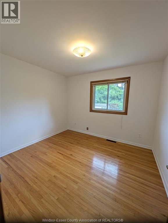 1867 Kent, Windsor, ON - Indoor Photo Showing Other Room