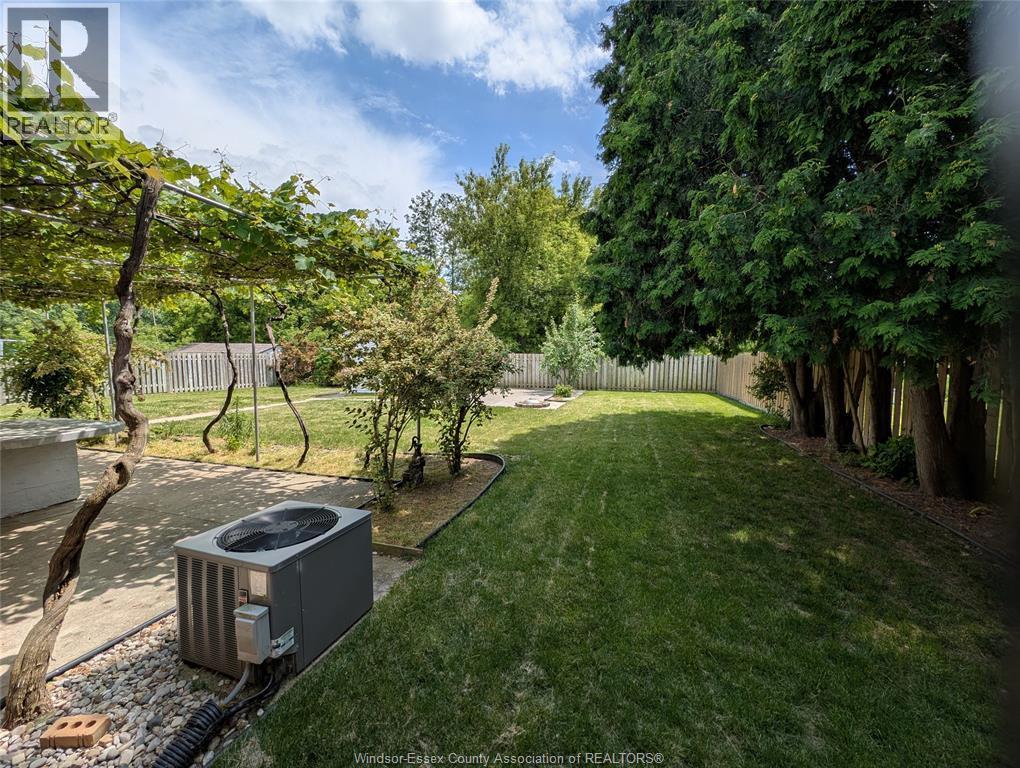 1867 Kent, Windsor, ON - Outdoor