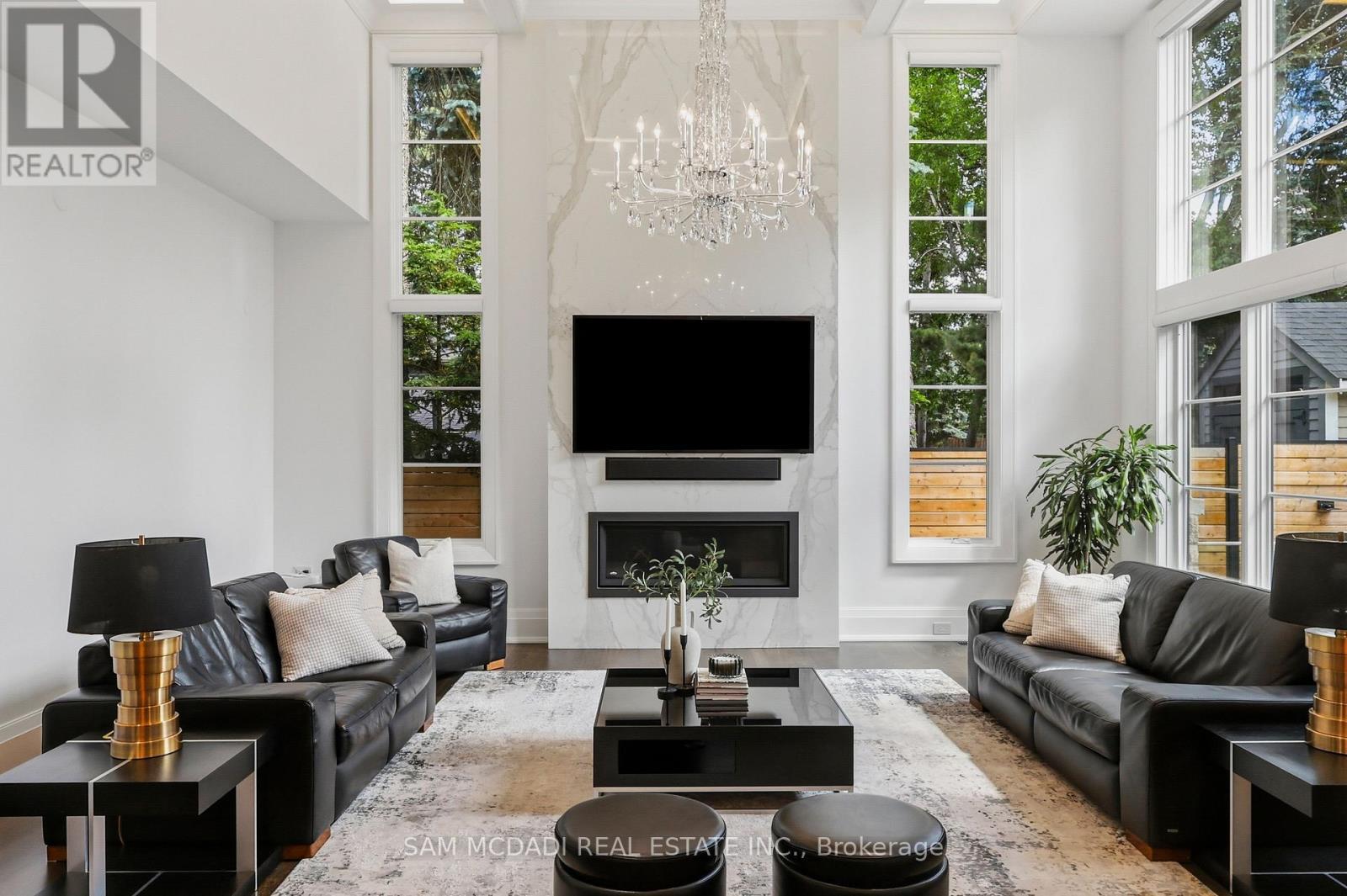 1342 Nocturne Court, Mississauga, ON - Indoor Photo Showing Living Room With Fireplace