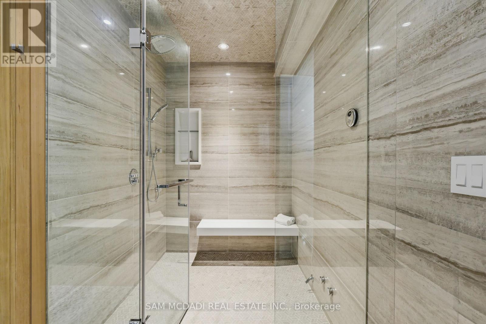1342 Nocturne Court, Mississauga, ON - Indoor Photo Showing Bathroom