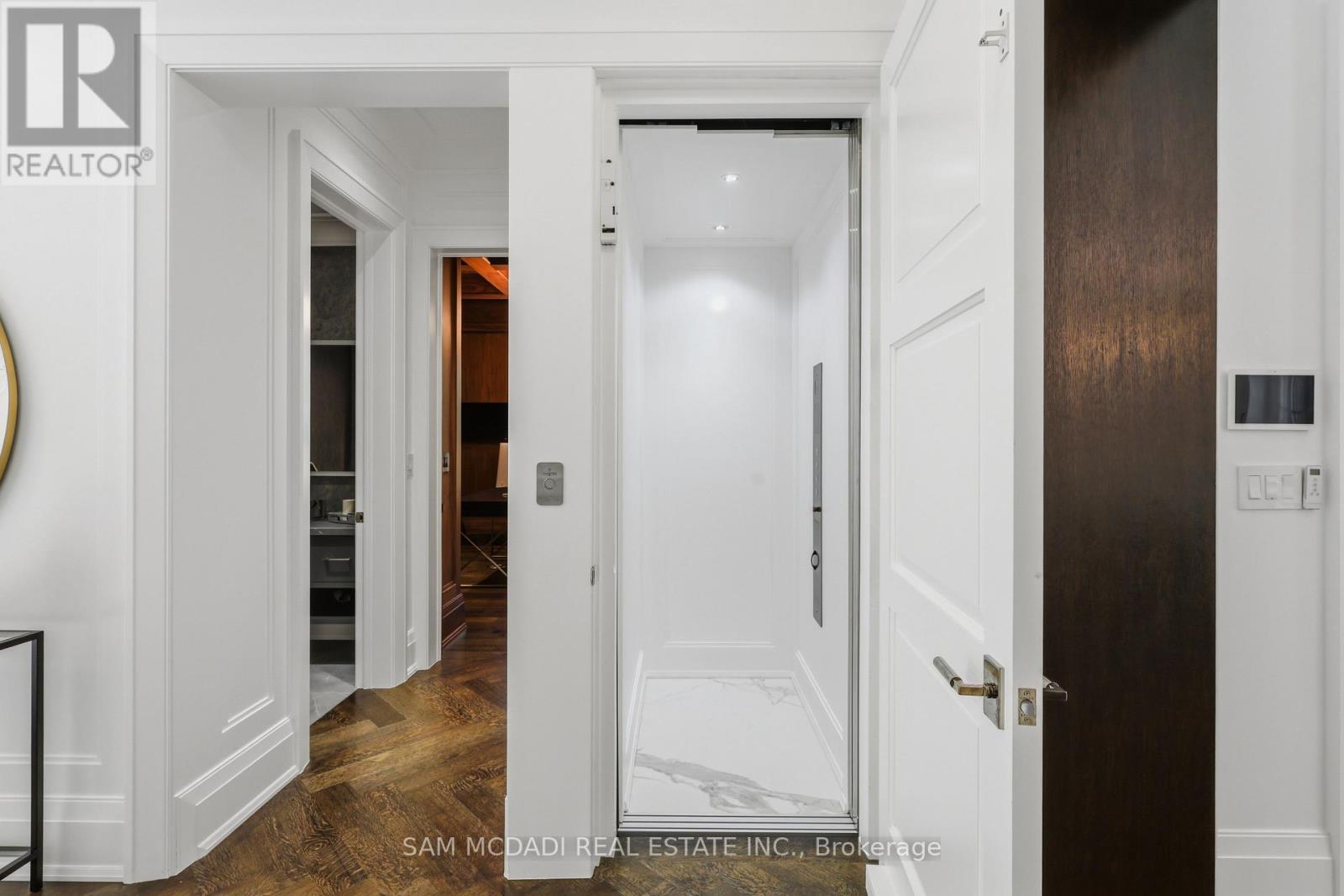 1342 Nocturne Court, Mississauga, ON - Indoor Photo Showing Other Room