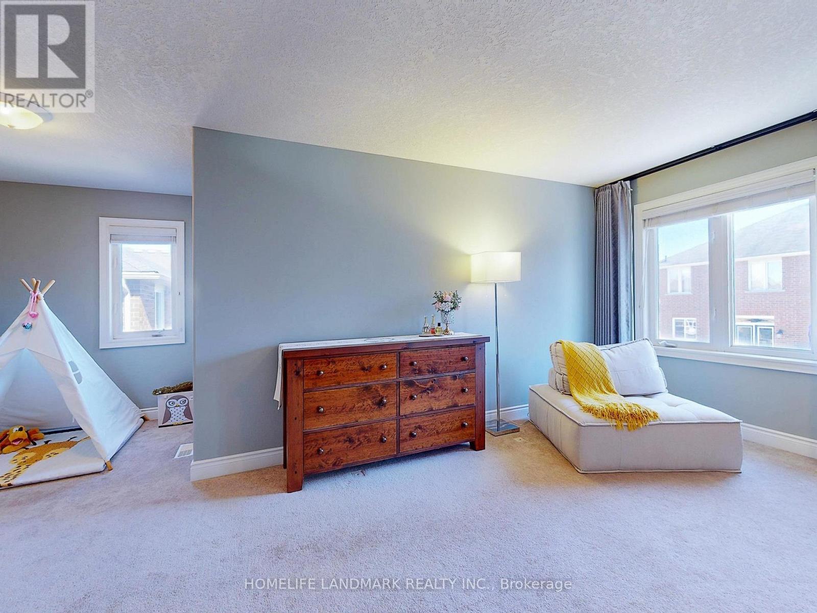 73 Graihawk Drive, Barrie, ON - Indoor Photo Showing Bedroom