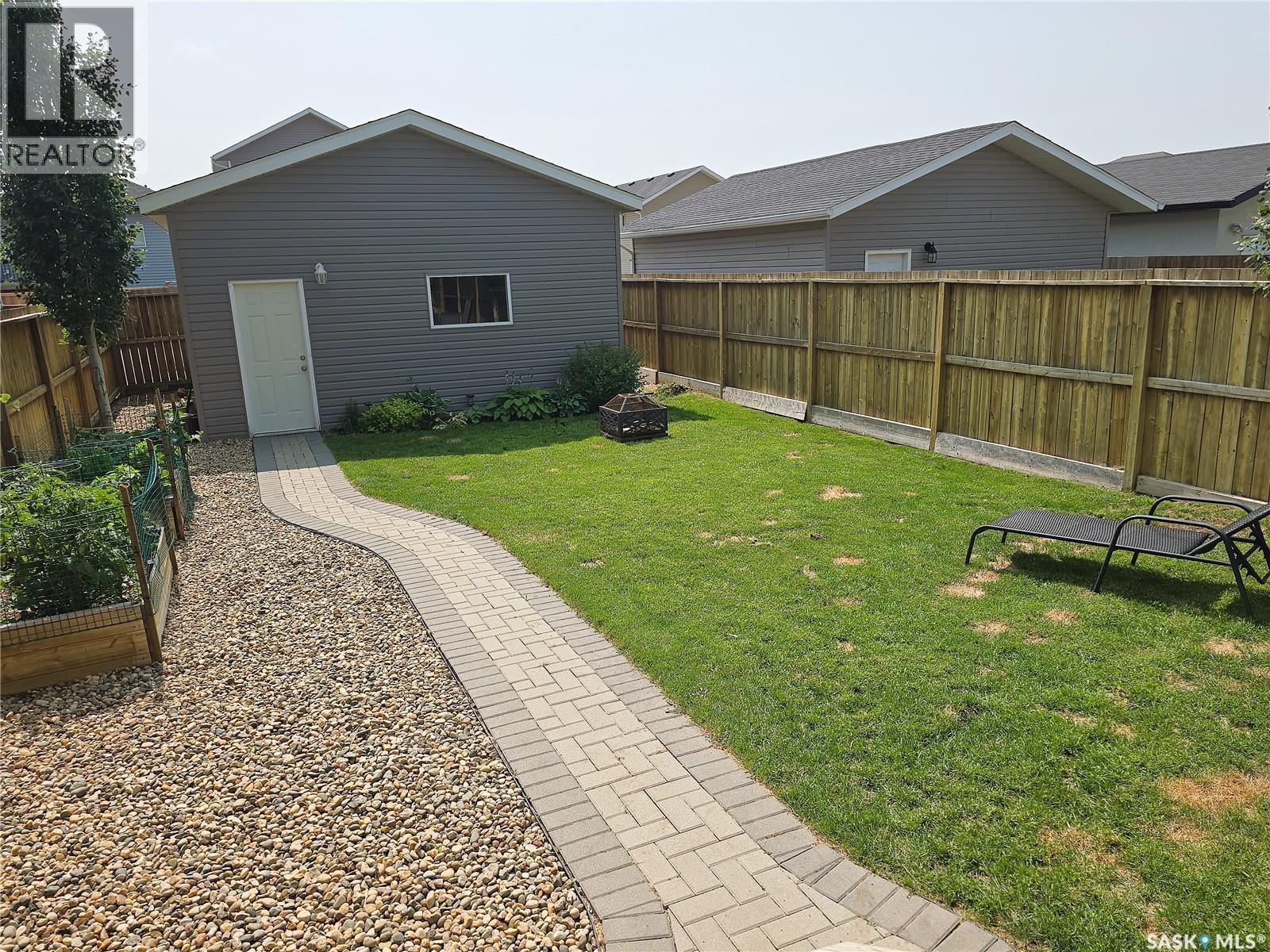 652 Ells Crescent, Saskatoon, SK - Outdoor