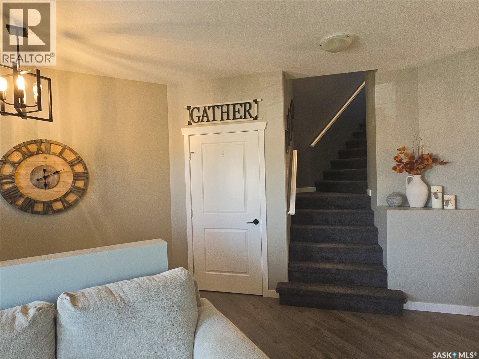 652 Ells Crescent, Saskatoon, SK - Indoor Photo Showing Other Room