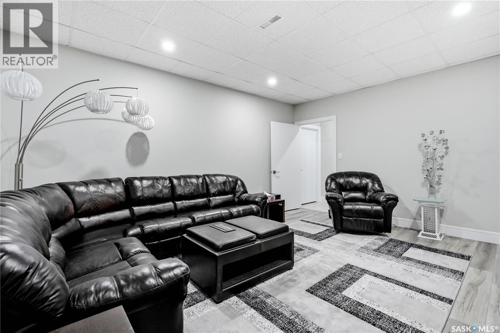 701 Casper Crescent, Warman, SK - Indoor