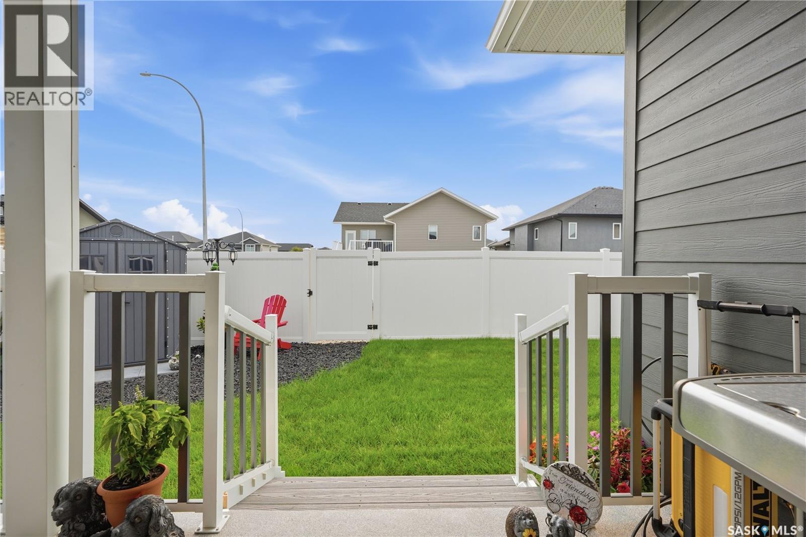 701 Casper Crescent, Warman, SK - Outdoor With Exterior