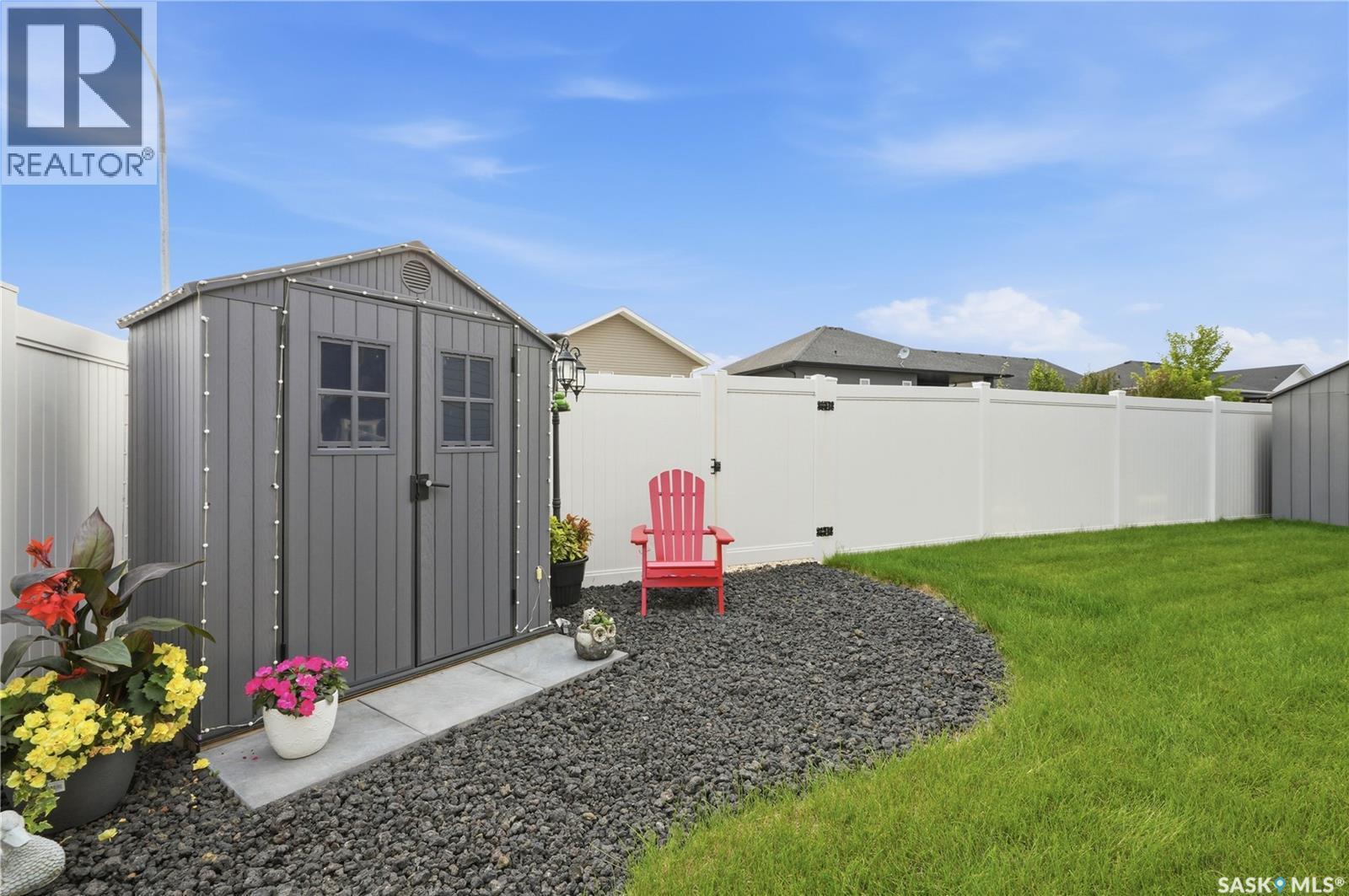 701 Casper Crescent, Warman, SK - Outdoor
