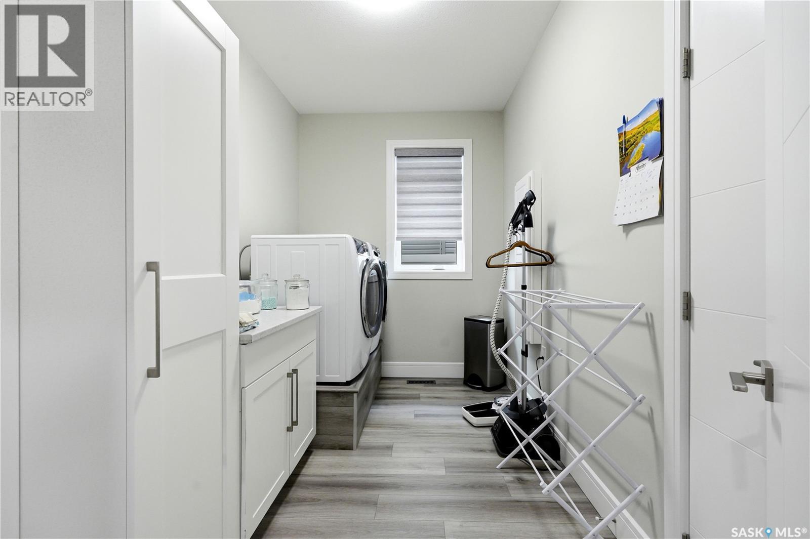 701 Casper Crescent, Warman, SK - Indoor Photo Showing Other Room