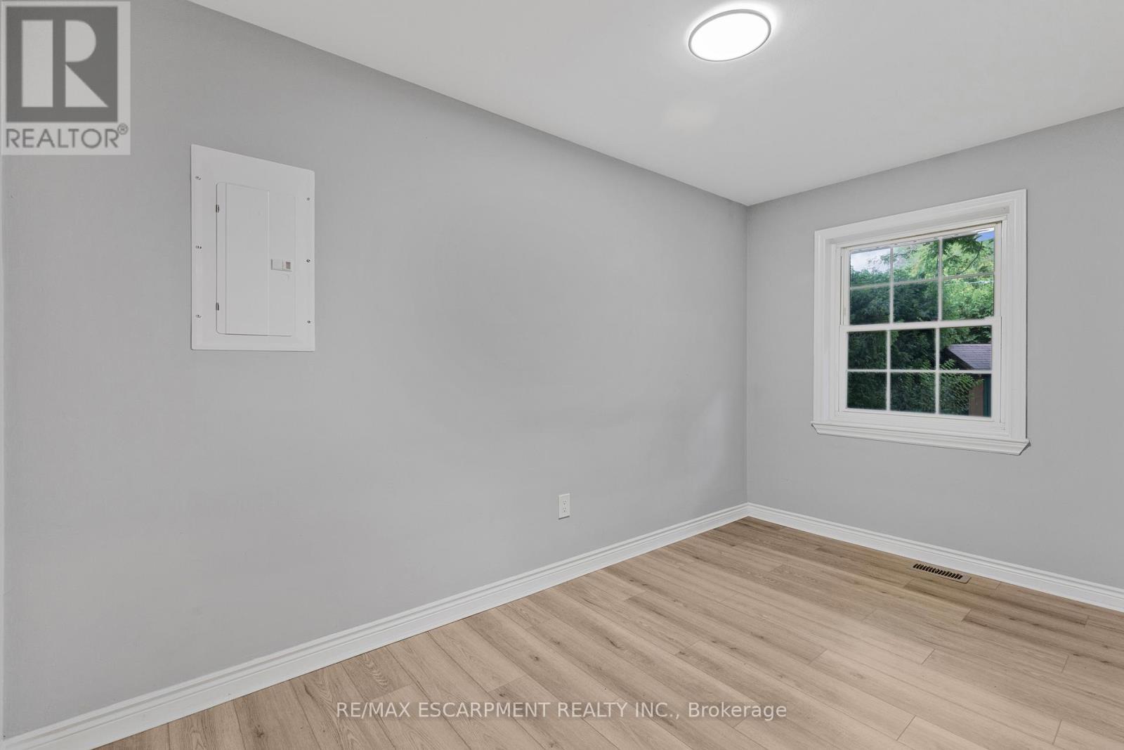 Main - 71 Organ Crescent, Hamilton, ON - Indoor Photo Showing Other Room