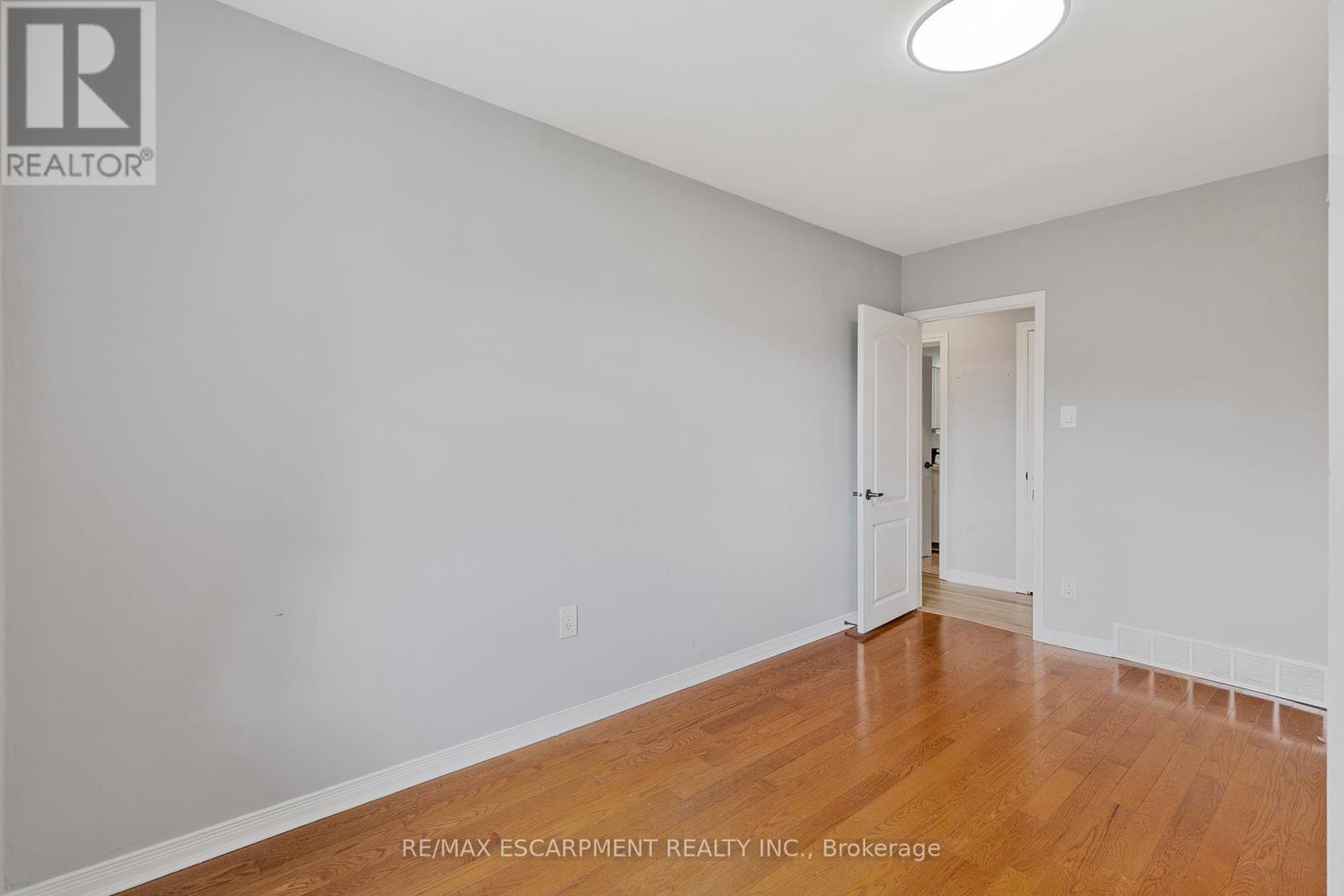 Main - 71 Organ Crescent, Hamilton, ON - Indoor Photo Showing Other Room