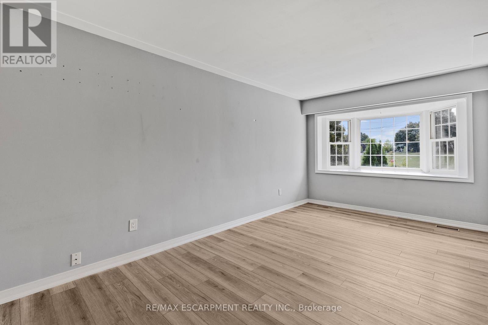 Main - 71 Organ Crescent, Hamilton, ON - Indoor Photo Showing Other Room