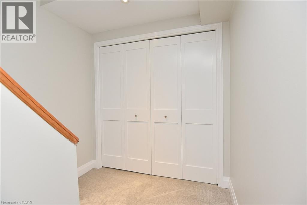 519 Southridge Drive, Hamilton, ON - Indoor Photo Showing Other Room