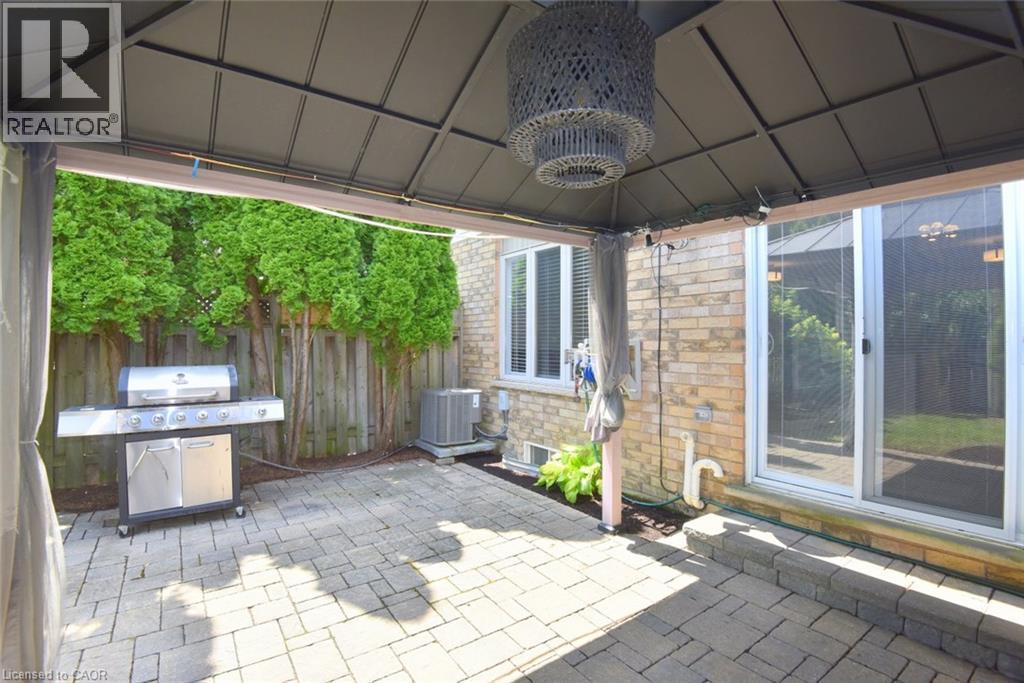 519 Southridge Drive, Hamilton, ON - Outdoor With Exterior