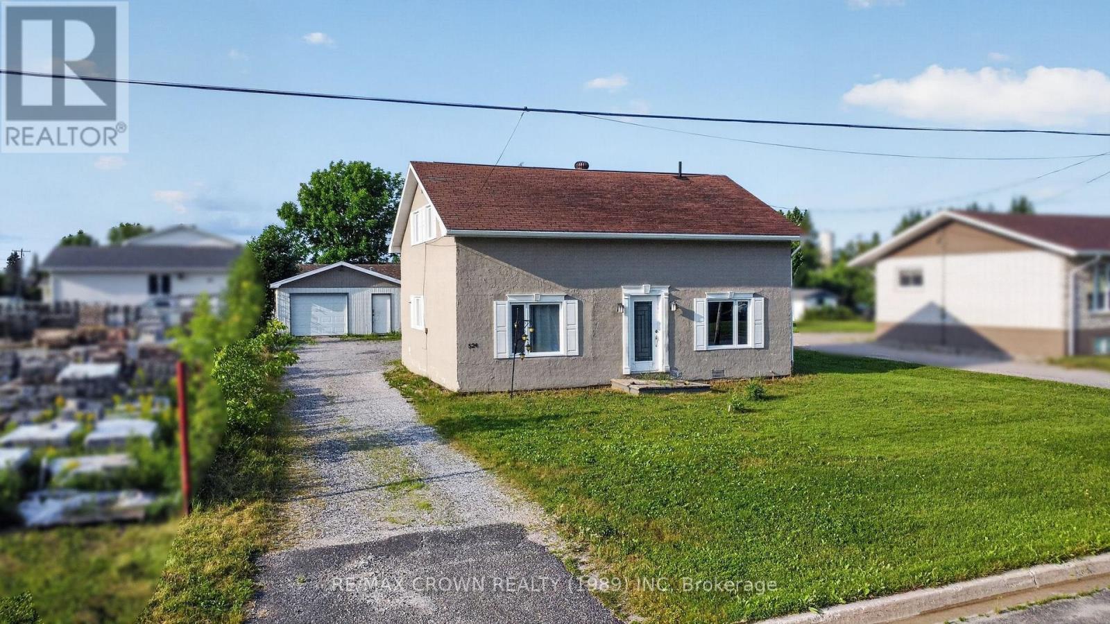 524 Kitchener Street, Hearst, ON - Outdoor