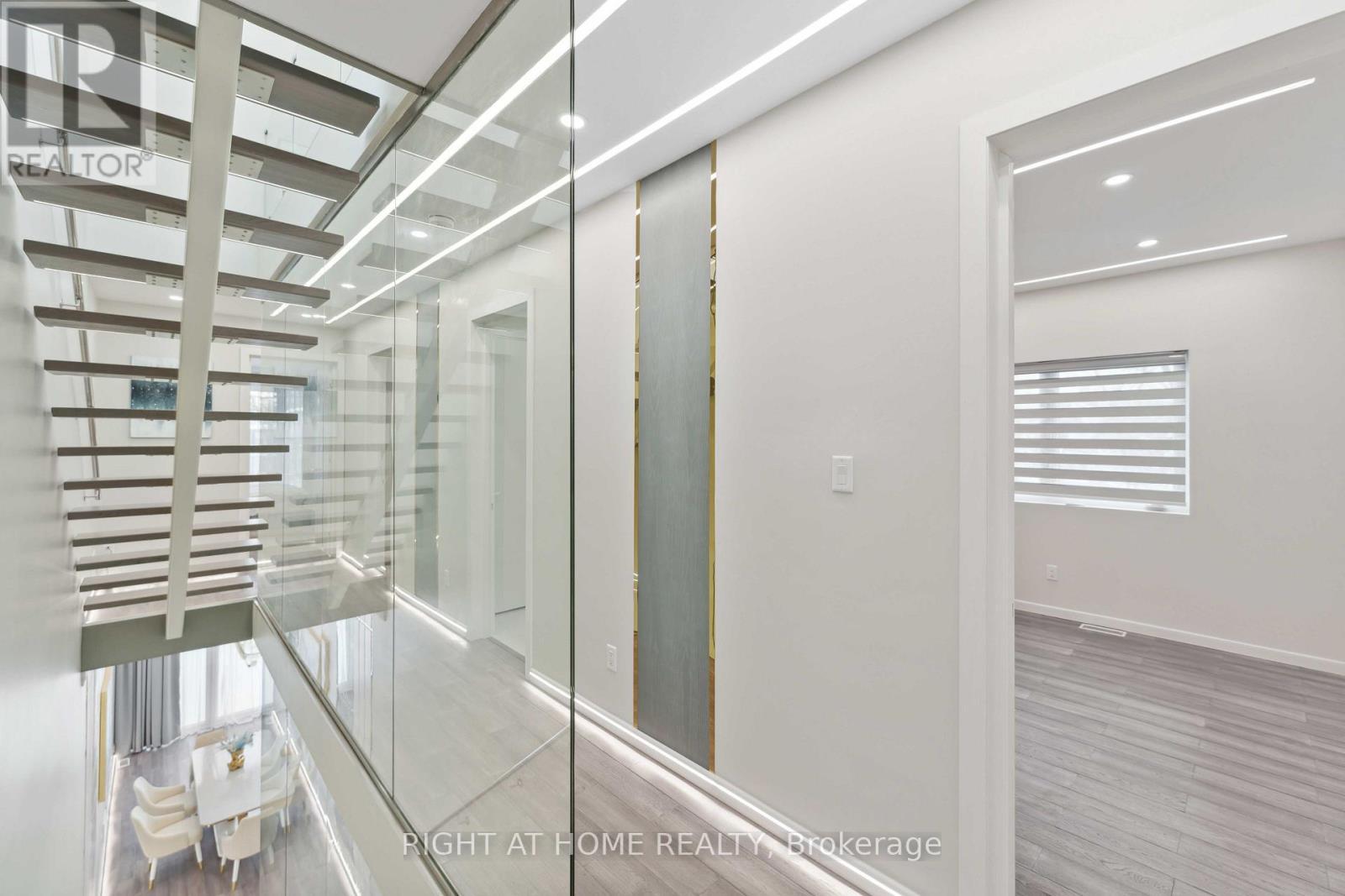Corridor - second floor - 256 Northwestern Avenue, Ottawa, ON - Indoor Photo Showing Other Room