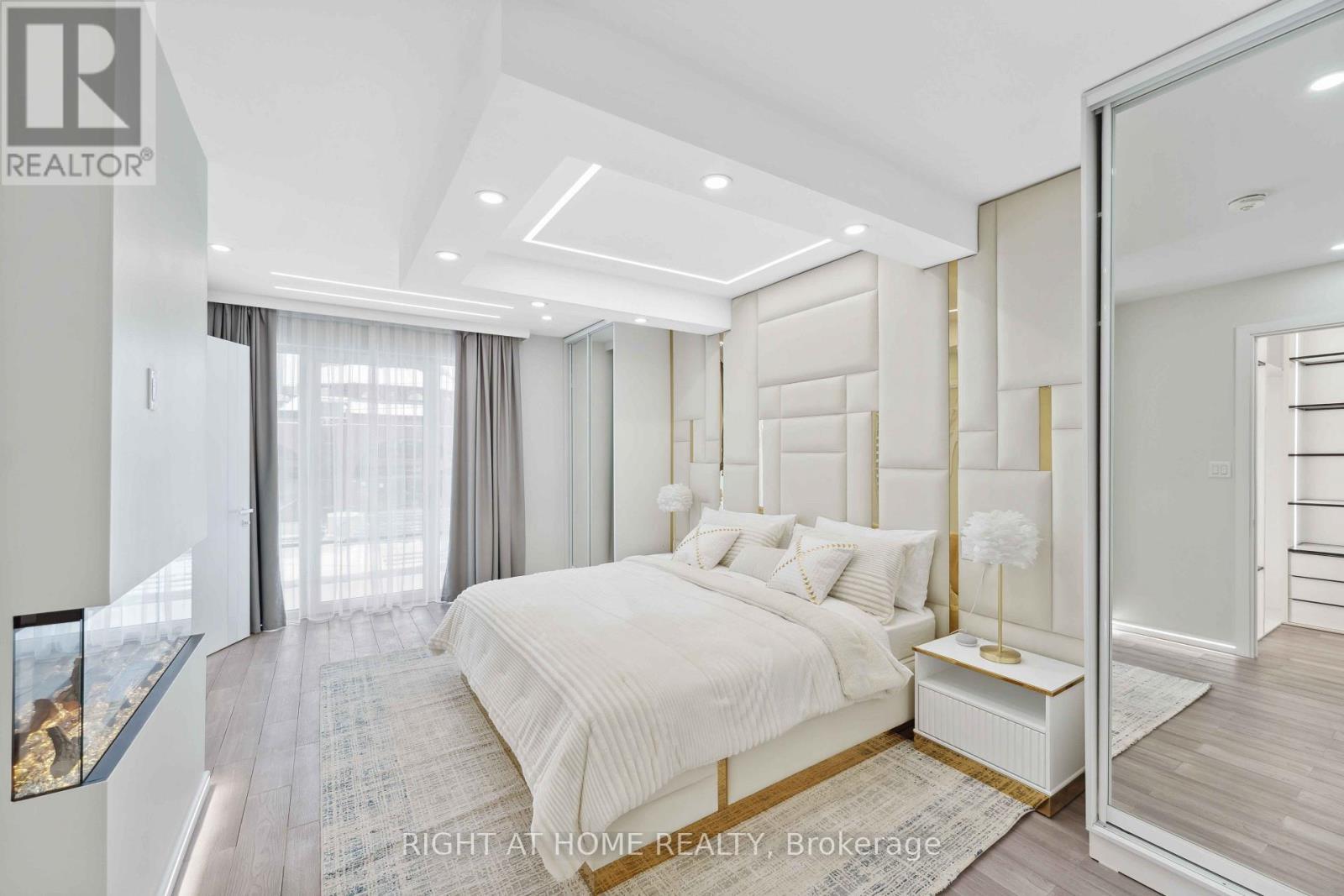 Primary Master Bedroom - 256 Northwestern Avenue, Ottawa, ON - Indoor Photo Showing Bedroom