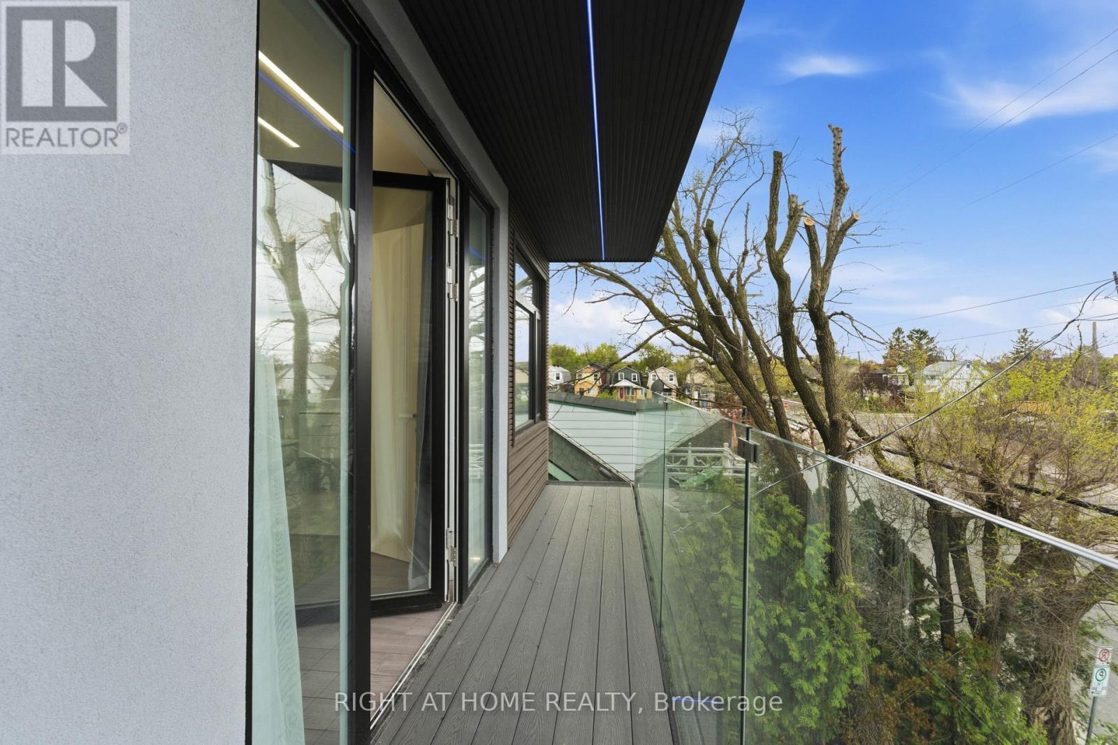 Primary Master Bedroom Balcony - 256 Northwestern Avenue, Ottawa, ON - Outdoor