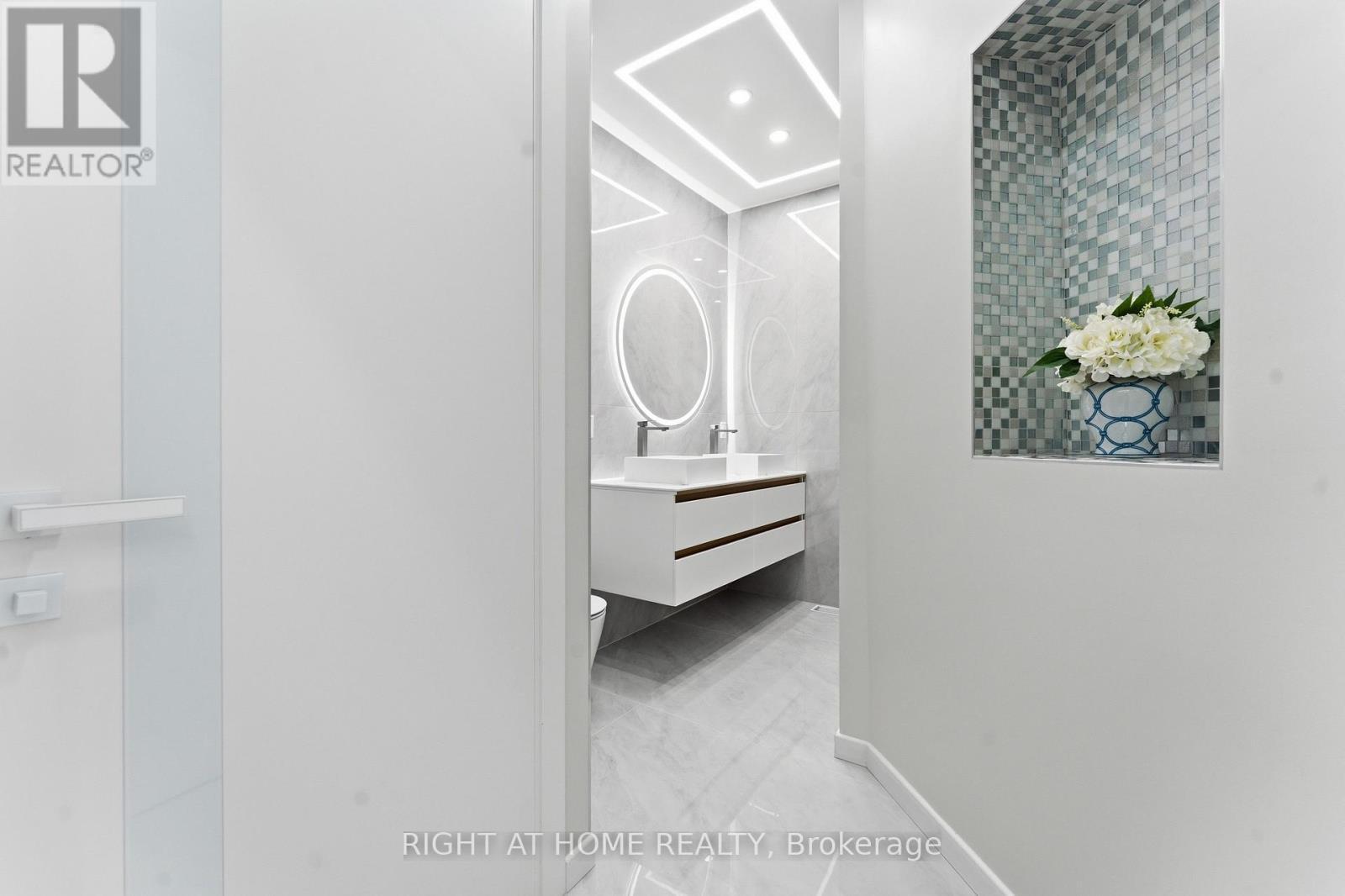 Shared Washroom - 256 Northwestern Avenue, Ottawa, ON - Other