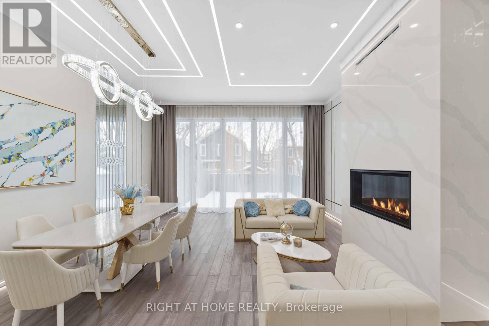 Living Area - 256 Northwestern Avenue, Ottawa, ON - Indoor Photo Showing Dining Room With Fireplace