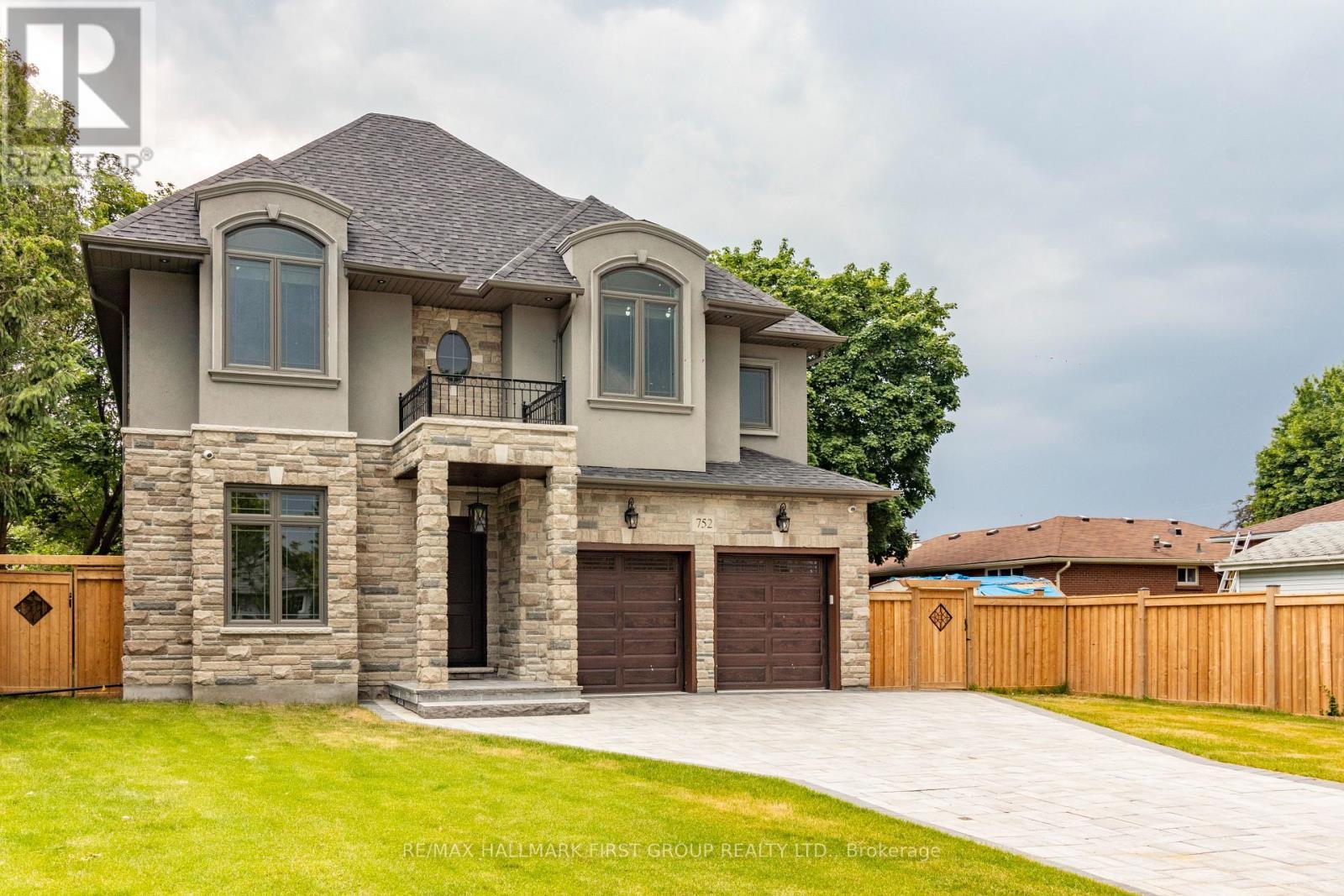 752 Hillview Crescent, Pickering, ON - Outdoor