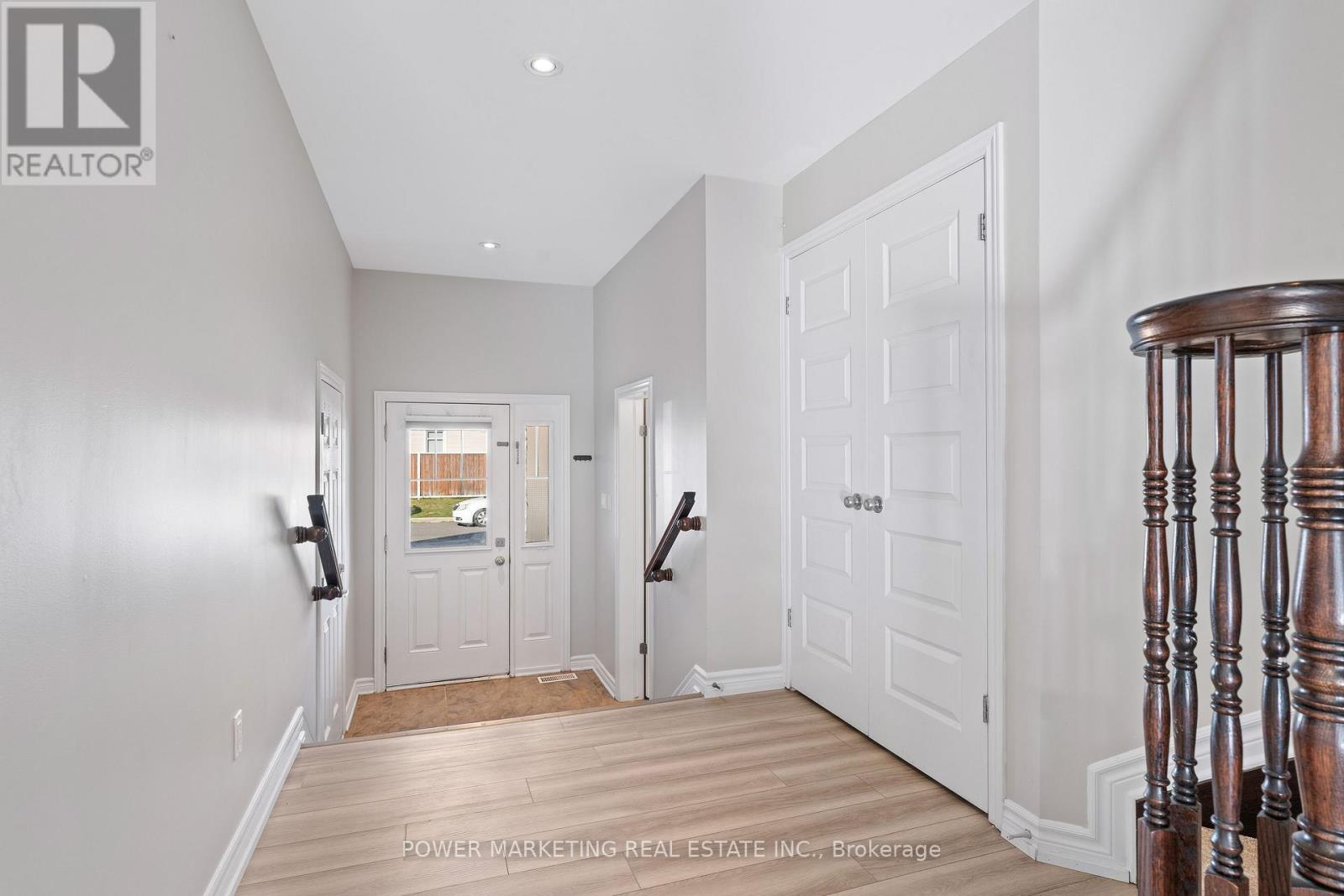245 Silvermoon Crescent, Ottawa, ON - Indoor Photo Showing Other Room