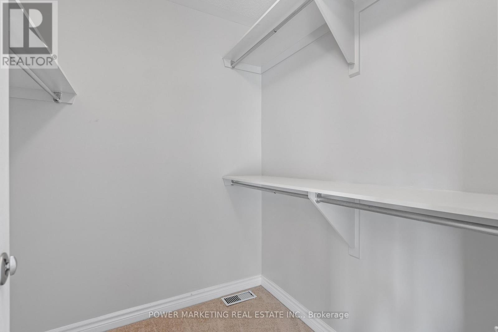 245 Silvermoon Crescent, Ottawa, ON - Indoor With Storage